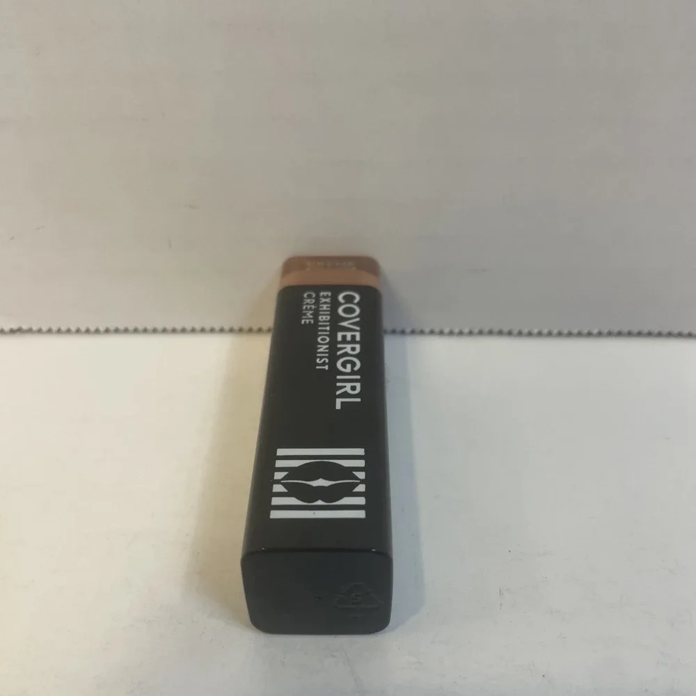 COVERGIRL classic before wear